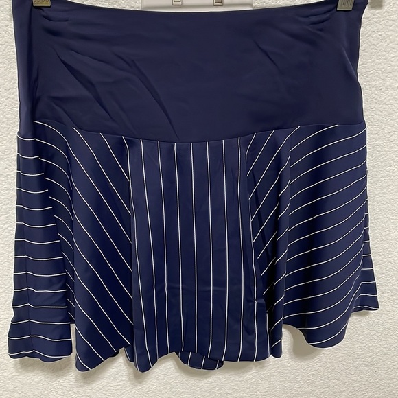 A/X Armani Exchange Dresses & Skirts - Armain Exchange‎ Skirt, lined, navy striped, size 4, mini skirt